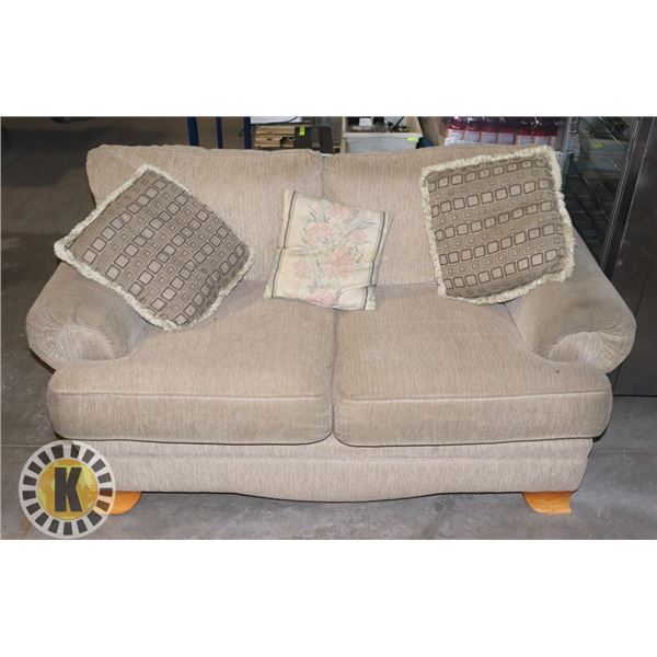 ESTATE LOVE SEAT 58" BY 28"