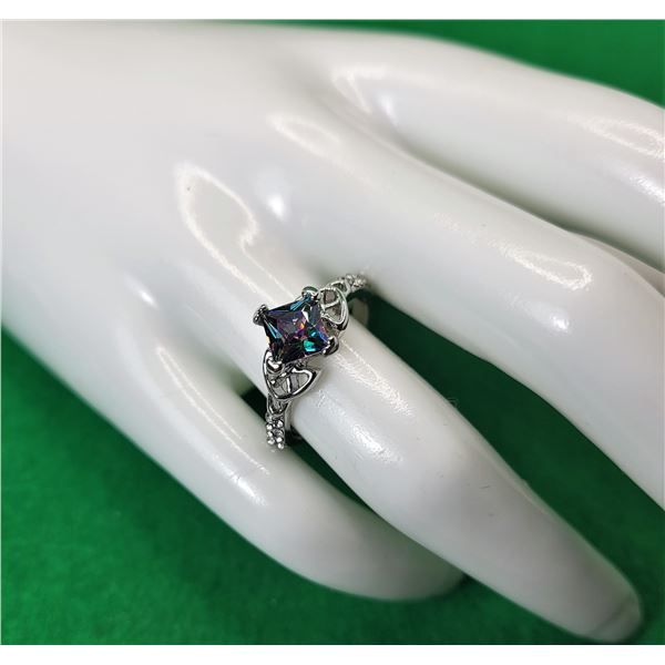 4)  SQUARE CUT SET ON THE DIAGONAL LAB CREATED