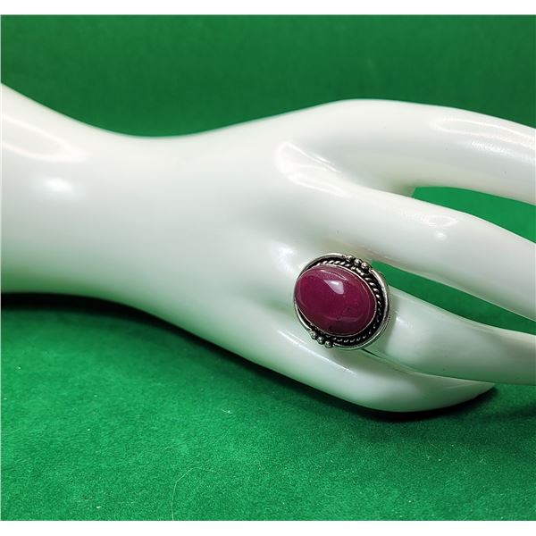 22)  SILVER TONE RED/PINK OVAL QUARTZ RING