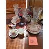 Image 1 : Various Vintage Decorative Items & Dishes