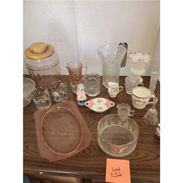 Various Vintage Dishes & Decor Items