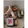 Image 1 : Assorted Baskets