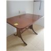 Image 4 : Beautiful Dining Room Table w Claw Feet and Leaf Extension