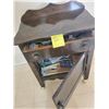 Image 4 : Vintage Side Table w Drawers & Stool