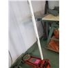 Image 2 : Hydraulic 2 1/4 Ton Floor Jack
