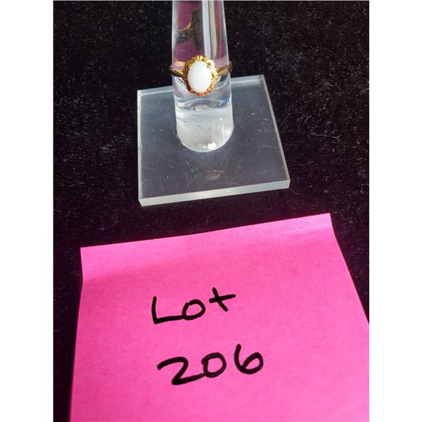 Ladies 10k Vintage Opal Ring