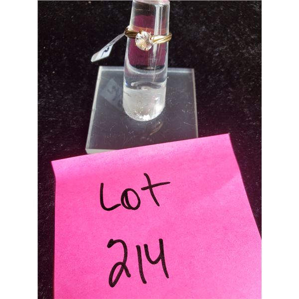 Ladies 10k Gold CZ Ring