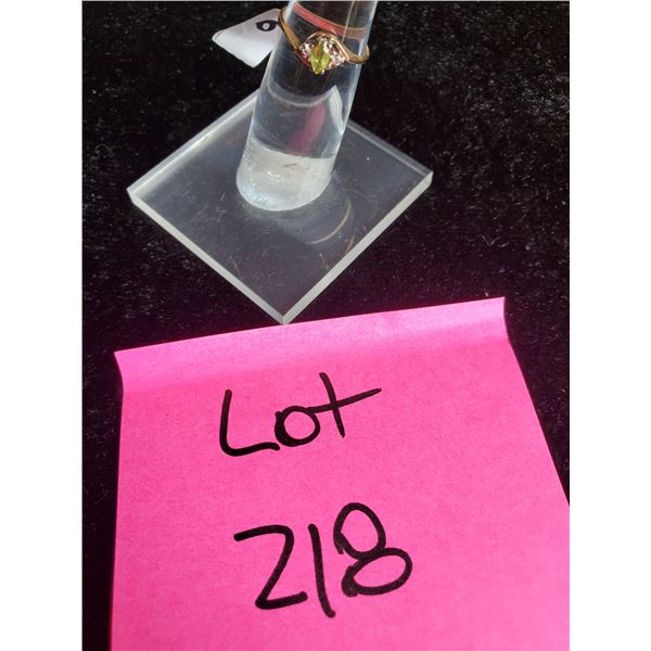 Ladies 10k Gold Gemstone Ring