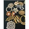 Image 3 : Assorted Brooches