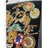 Image 2 : Assorted Brooches