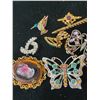 Image 3 : Assorted Brooches & Other Pieces