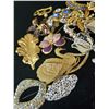 Image 3 : Assorted Brooches
