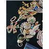 Image 3 : Assorted Brooches