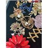 Image 4 : Assorted Brooches