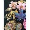 Image 3 : Assorted Brooches