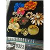 Image 1 : Assorted Brooches