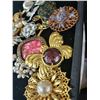 Image 2 : Assorted Brooches