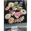 Image 1 : Assorted Brooches