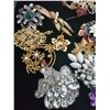 Image 3 : Assorted Brooches