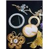 Image 3 : Assorted Brooches