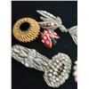 Image 3 : Assorted Brooches