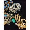 Image 2 : Assorted Brooches