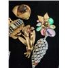 Image 3 : Assorted Brooches