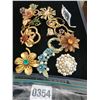 Image 1 : Assorted Brooches