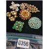 Image 1 : Assorted Brooches