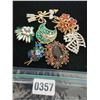 Image 1 : Assorted Brooches