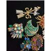 Image 3 : Assorted Brooches