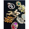 Image 3 : Assorted Brooches