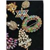 Image 2 : Assorted Brooches