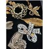 Image 2 : Assorted Brooches
