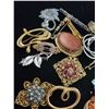 Image 3 : Assorted Brooches