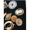 Image 3 : Assorted Brooches