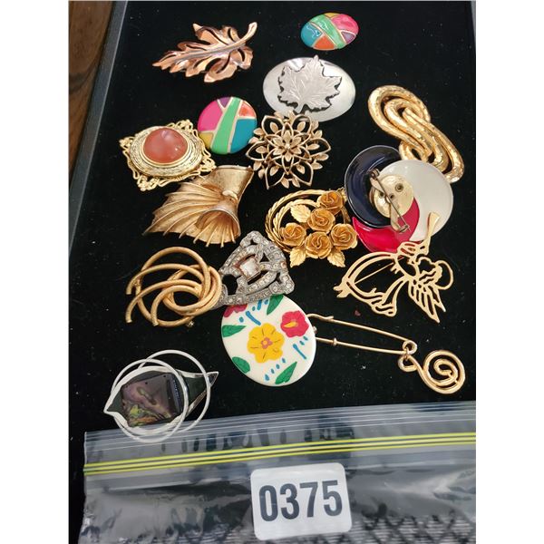 Assorted Brooches
