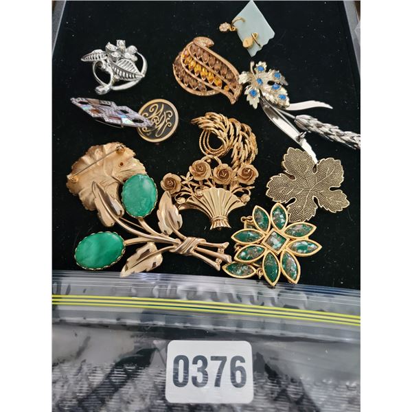 Assorted Brooches