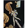 Image 4 : Assorted Brooches