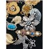 Image 3 : Assorted Brooches