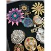 Image 3 : Assorted Brooches