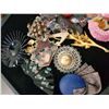 Image 3 : Assorted Brooches