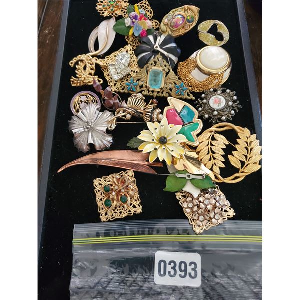 Assorted Brooches