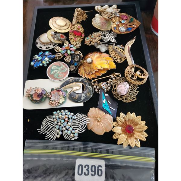 Assorted Brooches
