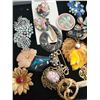 Image 2 : Assorted Brooches