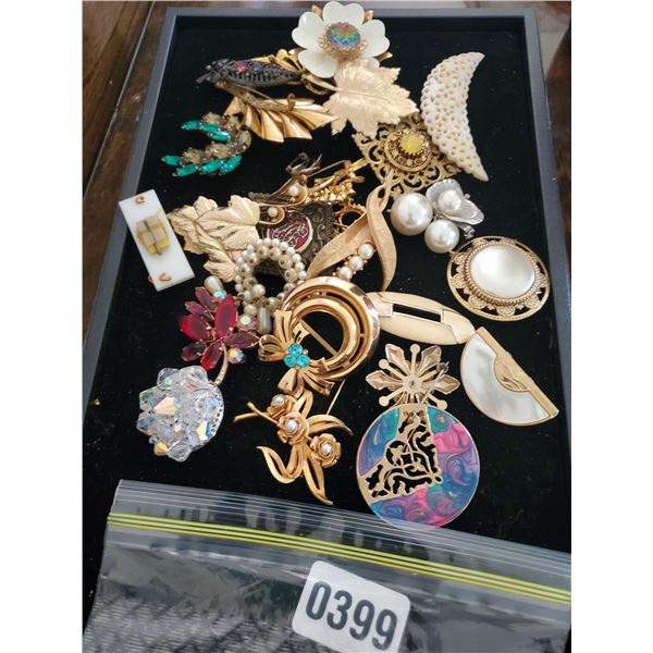 Assorted Brooches