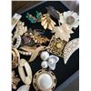 Image 3 : Assorted Brooches