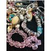 Image 4 : Assorted Jewelry Pieces
