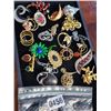 Image 1 : Assorted Brooches