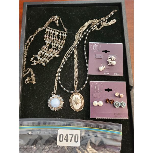 Assorted Jewelry